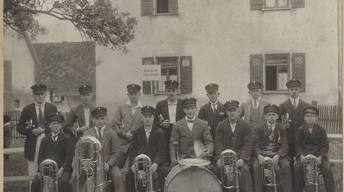 Der Musikverein Degerschlacht im Jahre 1925.
