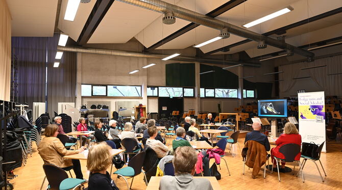 So sieht die Erlebniswelt Orchester beim Kurs »Mein erstes Mal« aus: Gemütlich im Probenraum der Württembergischen Philharmonie