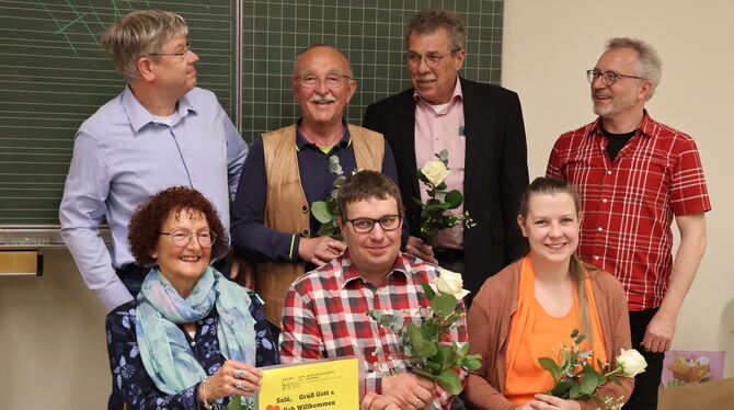 Die Macher des neu gegründeten Schulfördervereins St.Johann:  Von links sitzend die beiden Vorsitzenden Gabriele Zander und Joha