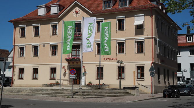 Die Zukunft des Eninger Rathauses 1 ist ungewiss – die Verwaltung schlägt Abriss und Neubau vor.