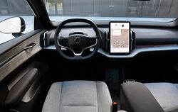 Nach einer Eingewöhnungsphase begeisternd: Tablet statt Armaturen im Volvo EX30.  FOTO: PR