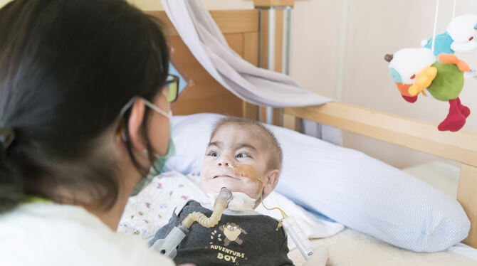 Arche Intensiv Kinder Auf den Stationen der Arche Intensiv Kinder werden schwerkranke Kinder betreut.