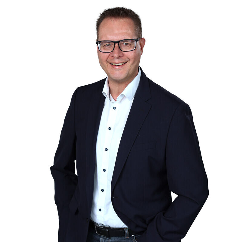 0B3A9634.jpg_compressed Steffen R