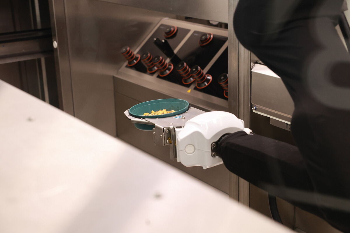 Roboter_Koch_Tübingen_100624__07