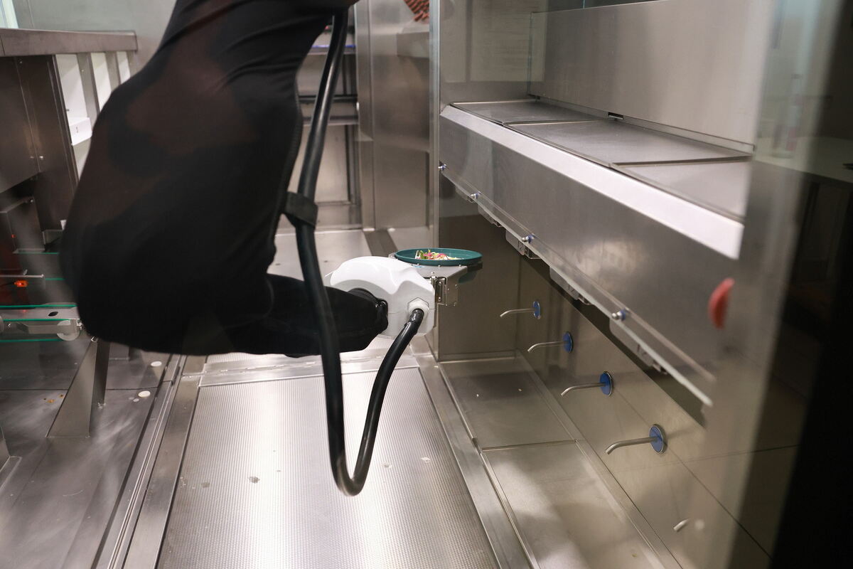 Roboter_Koch_Tübingen_100624__08