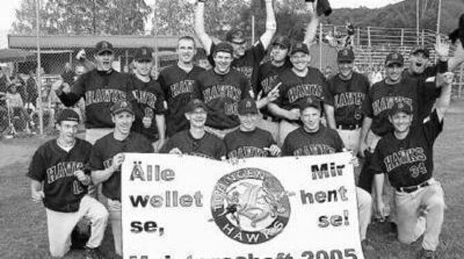 Die Tübingen Hawks errangen die Meisterschaft in der zweiten Bundesliga Süd und kämpfen somit nächste Saison wieder in der Bundesliga um Punkte.  
FOTO: PR