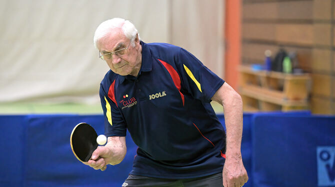 2022/23, Herren, TTBW, Tischtennis, Verbandsliga Süd Immer noch voller Energie: Richard Luber.