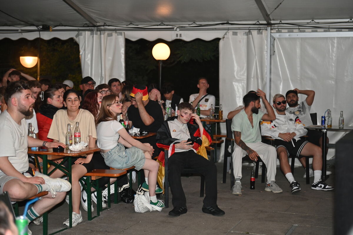 Bild  FOTO JÜRGEN MEYER Public Viewing Reutlingen_42