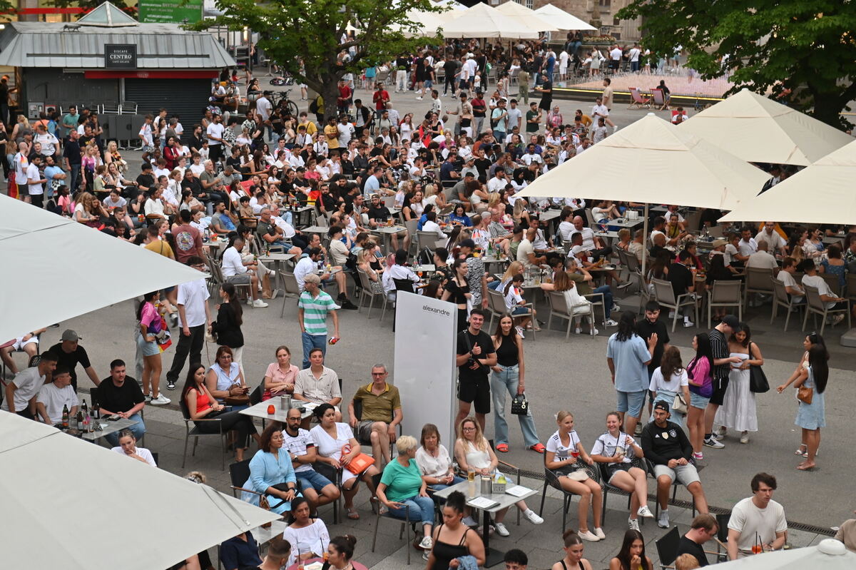 Bild  FOTO JÜRGEN MEYER Public Viewing Reutlingen_11