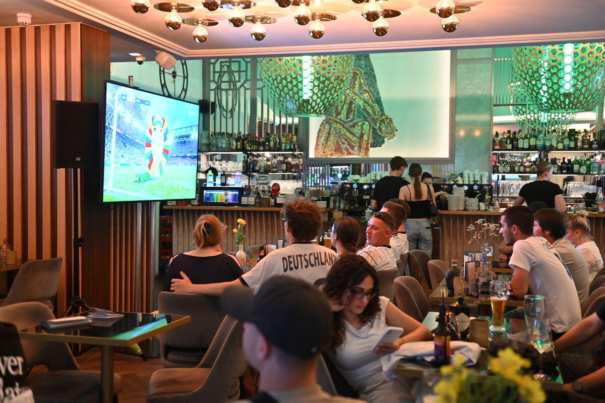 Bild  FOTO JÜRGEN MEYER Public Viewing Reutlingen_12