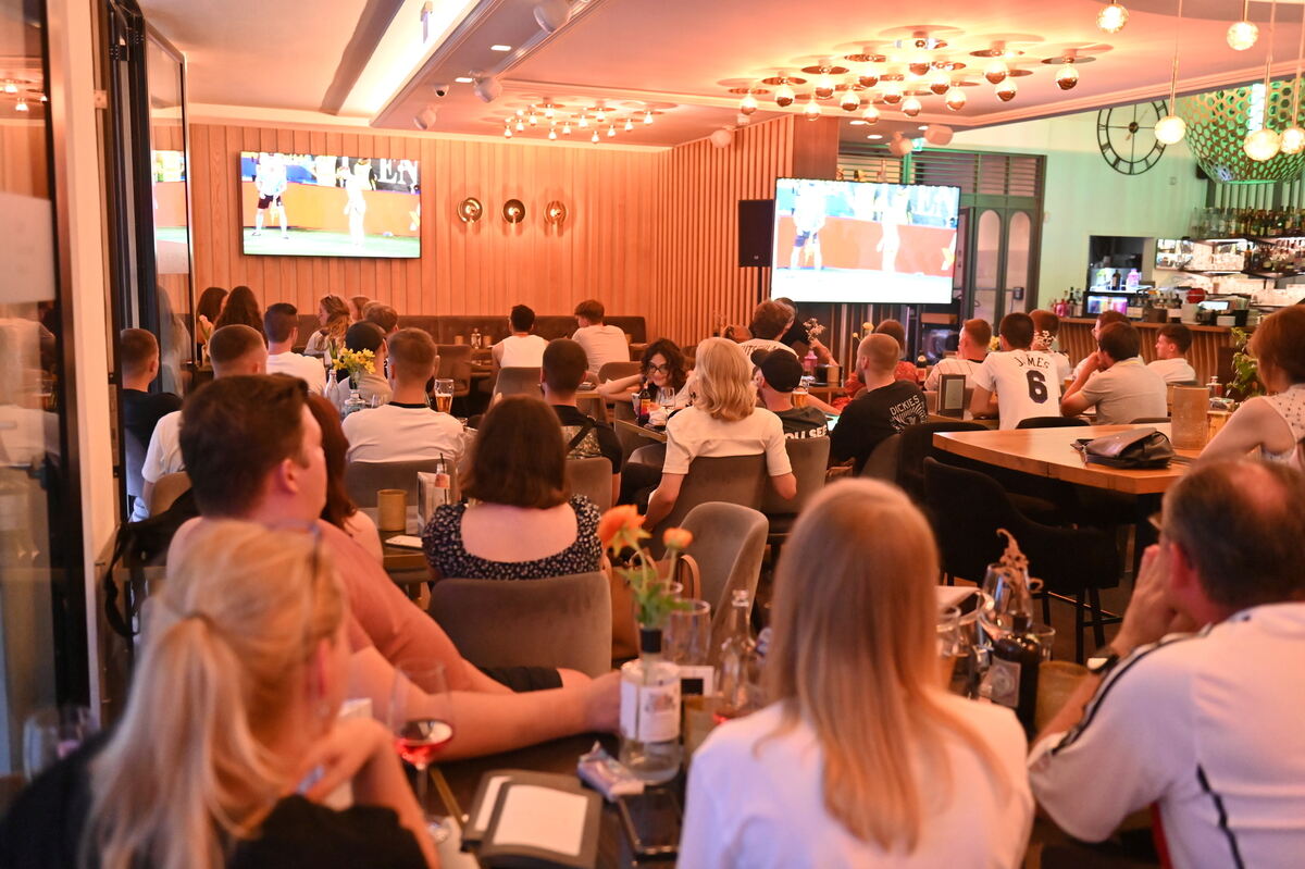 Bild  FOTO JÜRGEN MEYER Public Viewing Reutlingen_14