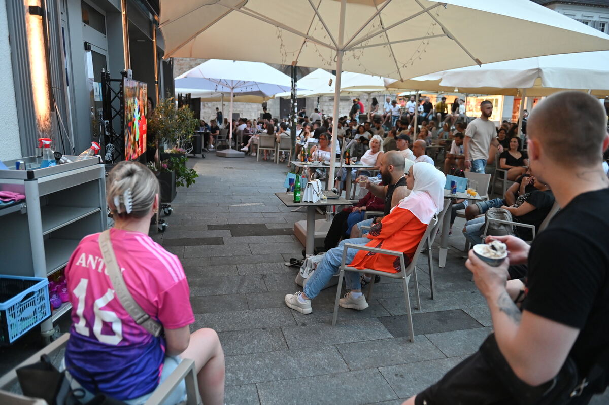 Bild  FOTO JÜRGEN MEYER Public Viewing Reutlingen_20