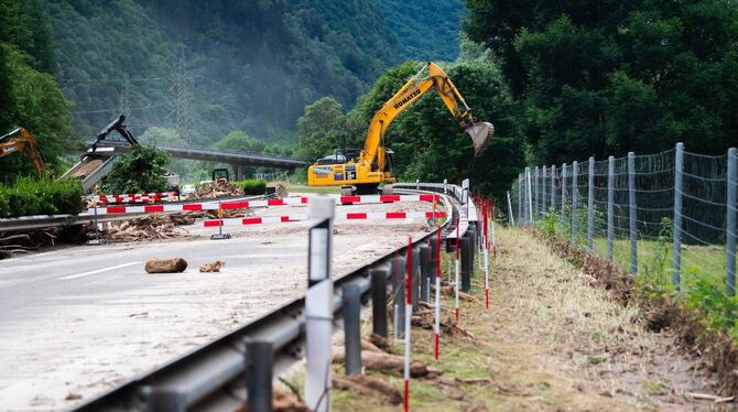 Sanierungsarbeiten an der A13 in der Schweiz