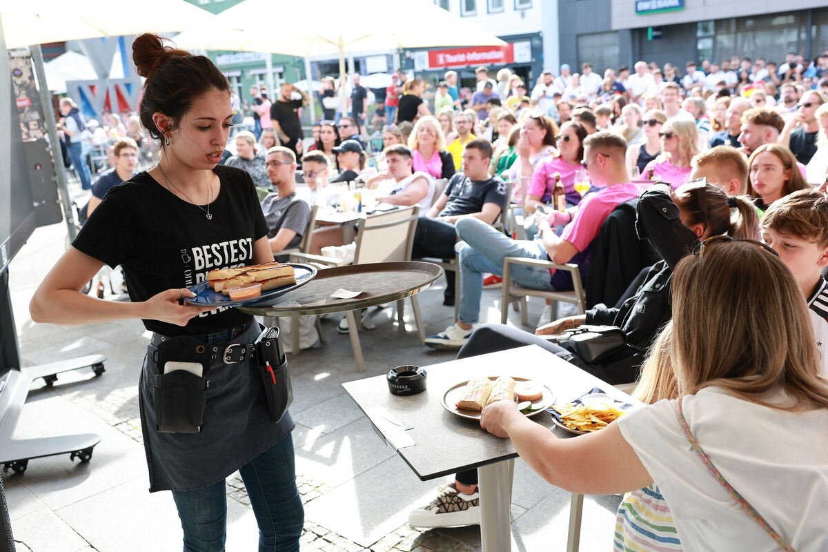 EM_Viertelfinale_Public_RT_D vs Esp__12