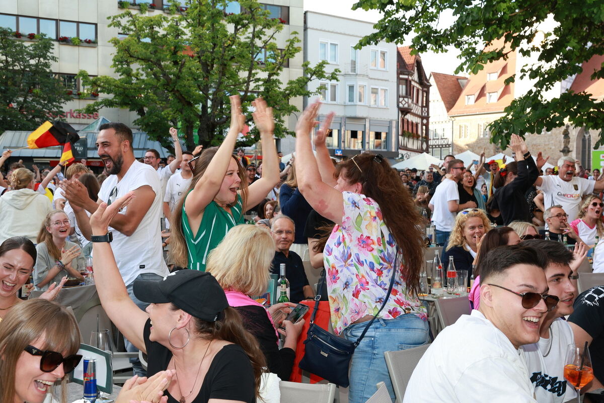 EM_Viertelfinale_Public_RT_D vs Esp__21