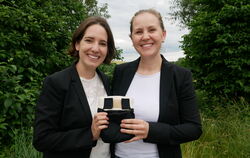 Manuela Miller-Feigl (links) und Franziska Nowak stehen hinter dem Unternehmen Memi Textiles und sie wollen den Windelmarkt aufm