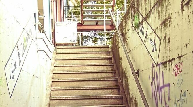 Schmierereien auf allen Etagen.