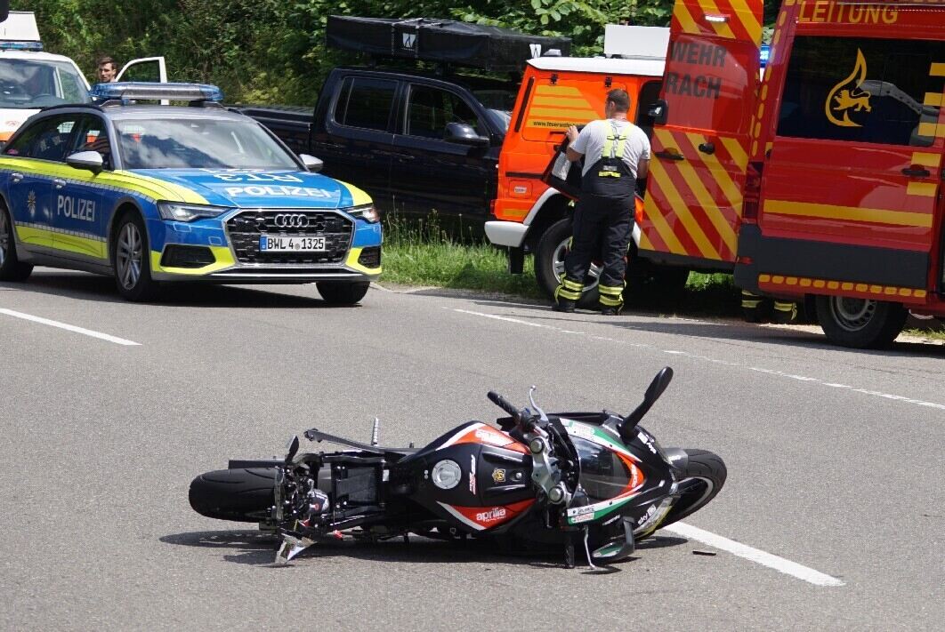 07_24_Motorradunfall_S_Steige_24