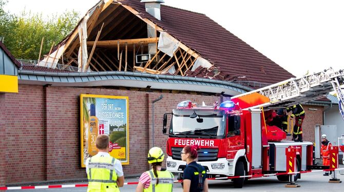 Supermarktdach in Ratzeburg eingestürzt Supermarktdach in Ratzeburg eingestürzt