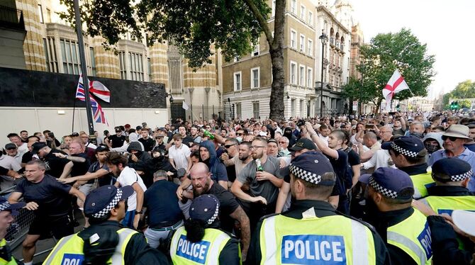 Nach Bluttat in Southport