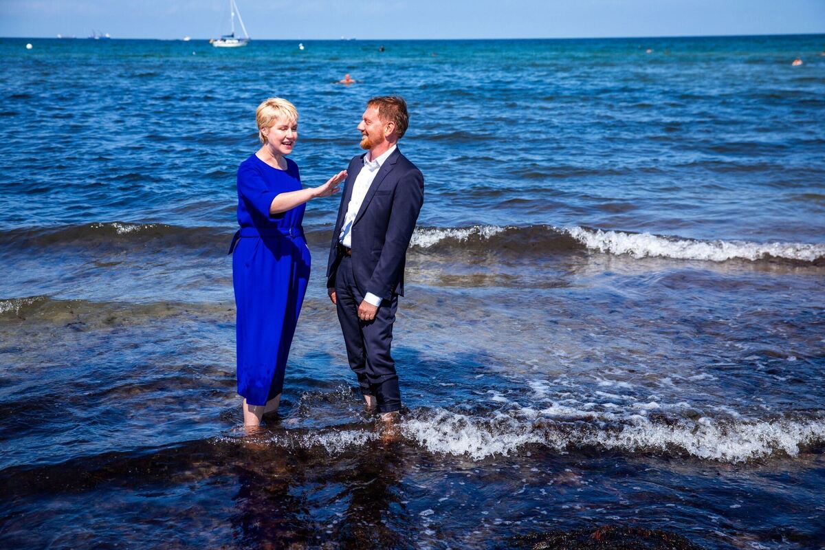 Schwesig und Kretschmer am Ostseestrand Schwesig und Kretschmer am Ostseestrand