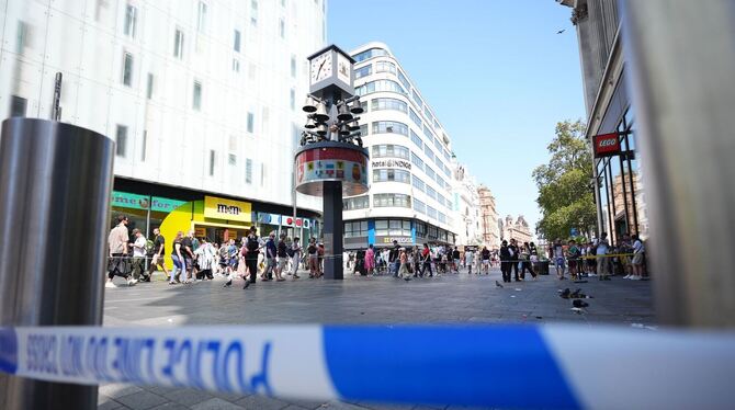 Messerangriff auf Mädchen und Frau im Zentrum Londons
