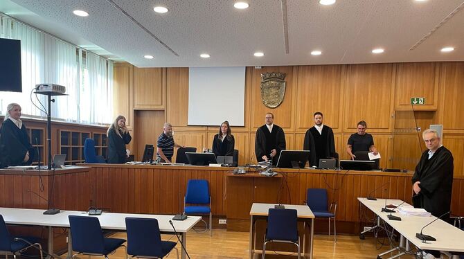 Beginn Prozess wegen Totschlags mit Gartenwerkzeug Beginn Prozess wegen Totschlags mit Gartenwerkzeug