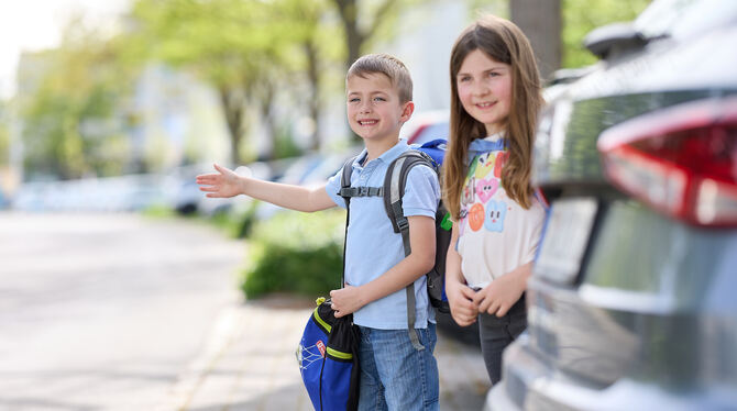 Schulanfänger sind auch Verkehrsanfänger. Die ABC-Wochen sorgen für mehr Sicherheit auf dem Schulweg.  FOTO: PR