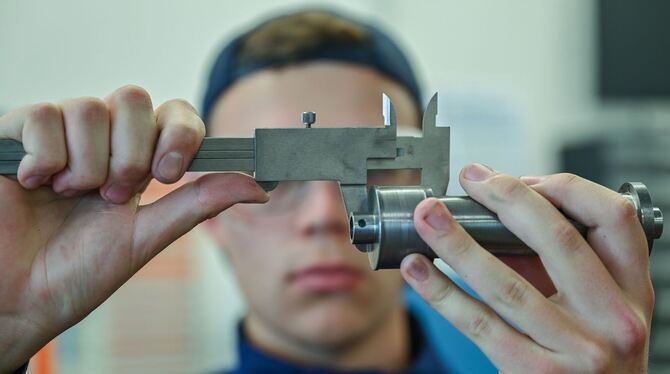 Mechatroniker in Ausbildung