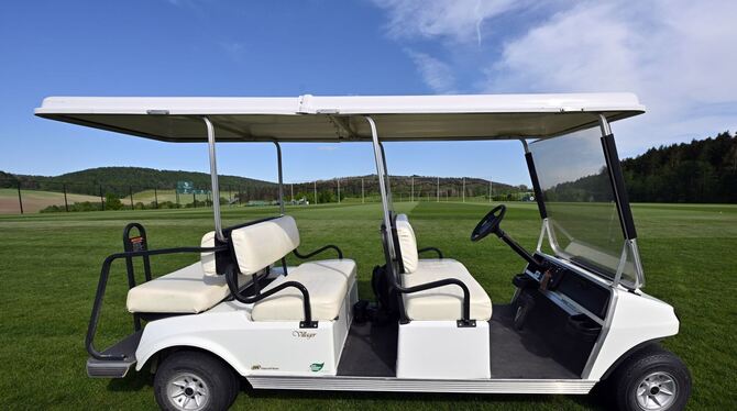 Unfall mit Golfcart x in Österreich Unfall mit Golfcart x in Österreich