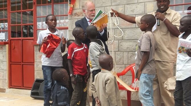 Holger Dembek ist von einer beeindruckenden Reise zurück: In Kenia war er bei den Feierlichkeiten zur Eröffnung eines Kinderhaus