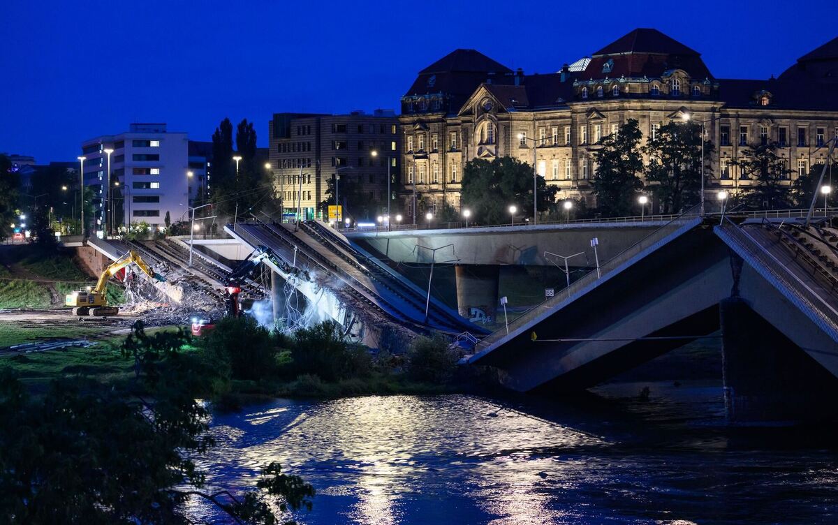 Brückeneinsturz in Dresden Brückeneinsturz in Dresden