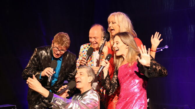 6. Kulturnacht Trochtelfingen Gewusst wie: Selfieaufstellung von Pepper & Salt.