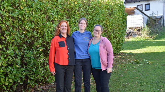 Posaunenchor, Posaune, Musik, Instrument, Leiterin, Nachfolgerin Gabi Rall (rechts) gibt die Leitung des Eninger Posaunenchors an Katrin Kilian (links) ab. Stellvertretende Leiterin wird die 17