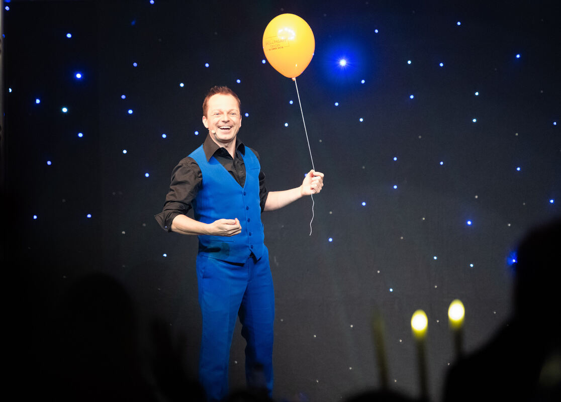 Showpalast_Tü_20_11_2024_Schanz_009