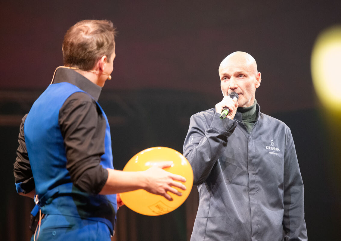 Showpalast_Tü_20_11_2024_Schanz_015