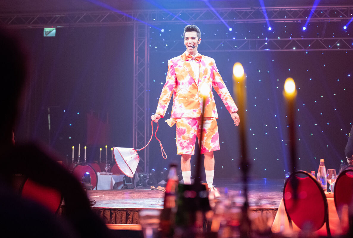 Showpalast_Tü_20_11_2024_Schanz_025