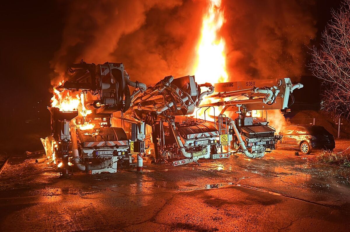 Brennende Lkws in Berlin