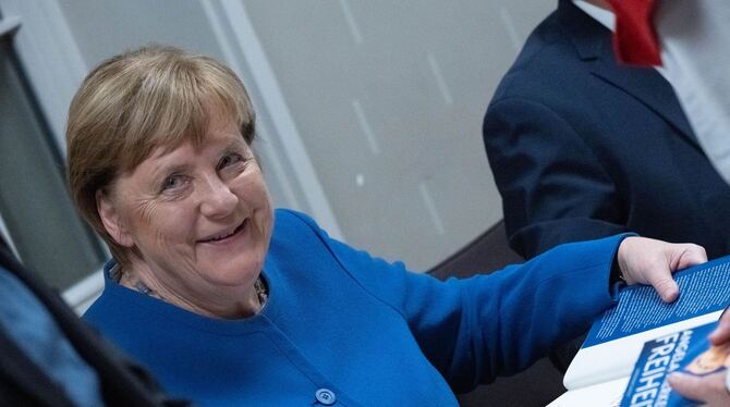 »Ihr geht es um Fakten« - Obama preist Merkel in Washington »Ihr geht es um Fakten« - Obama preist Merkel in Washington