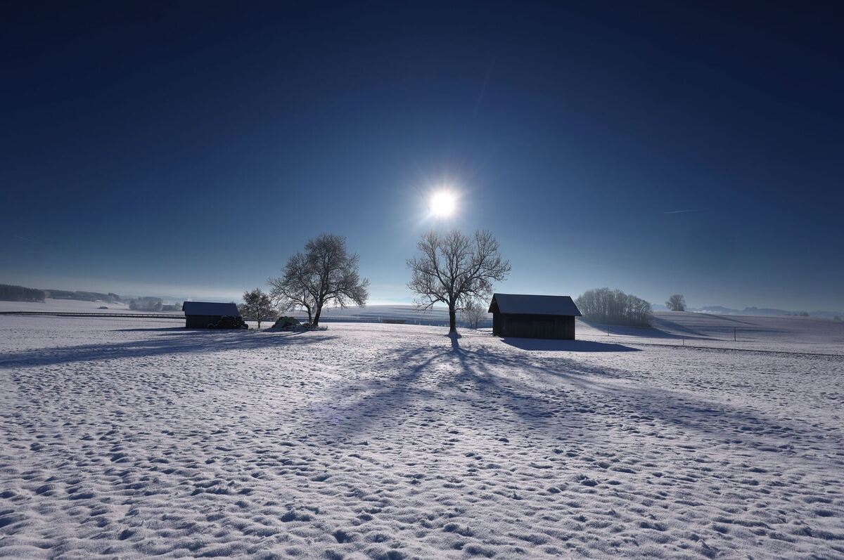 Sonne, Frost und Schnee in Südbayern Sonne, Frost und Schnee in Südbayern