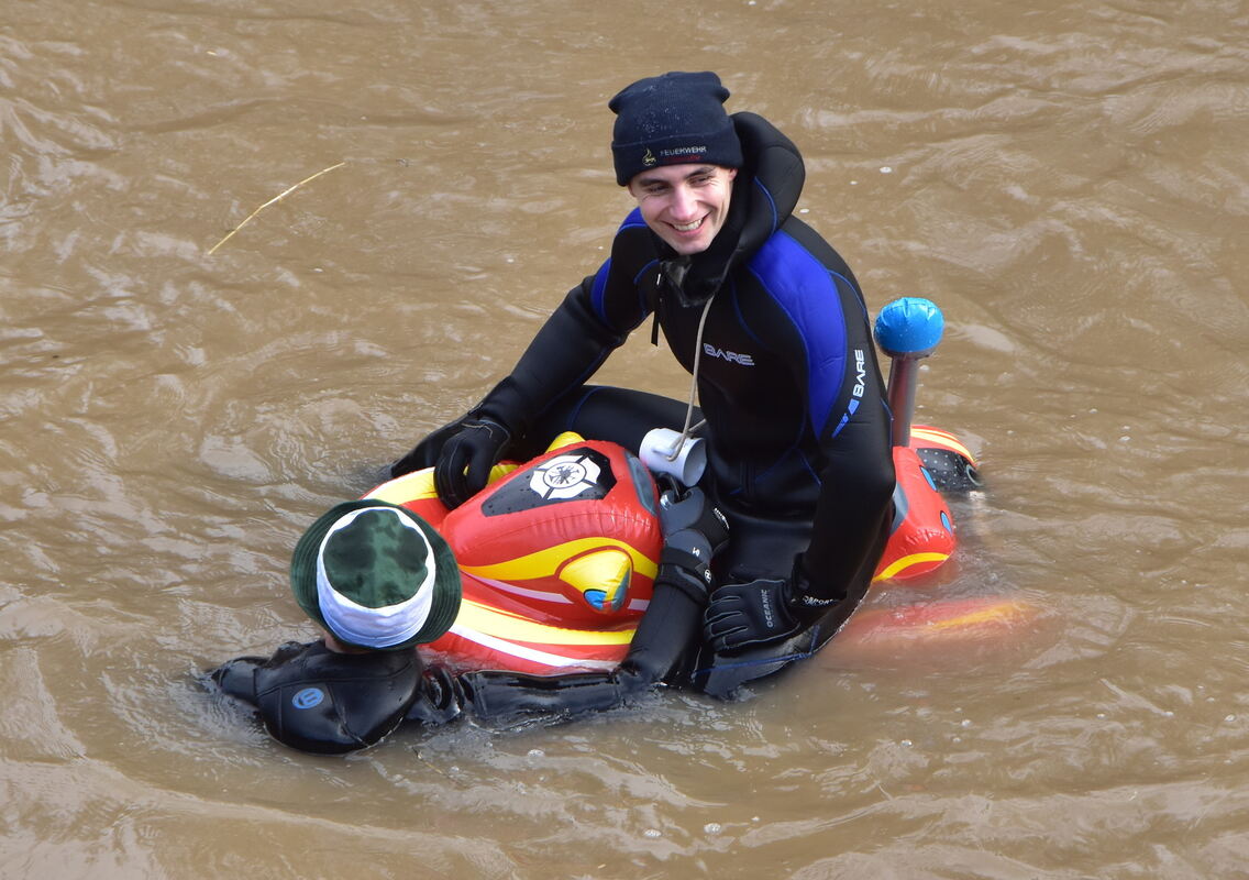 Neckarabschwimmen 6 1 25  FOTO JÜRGEN MEYER_33