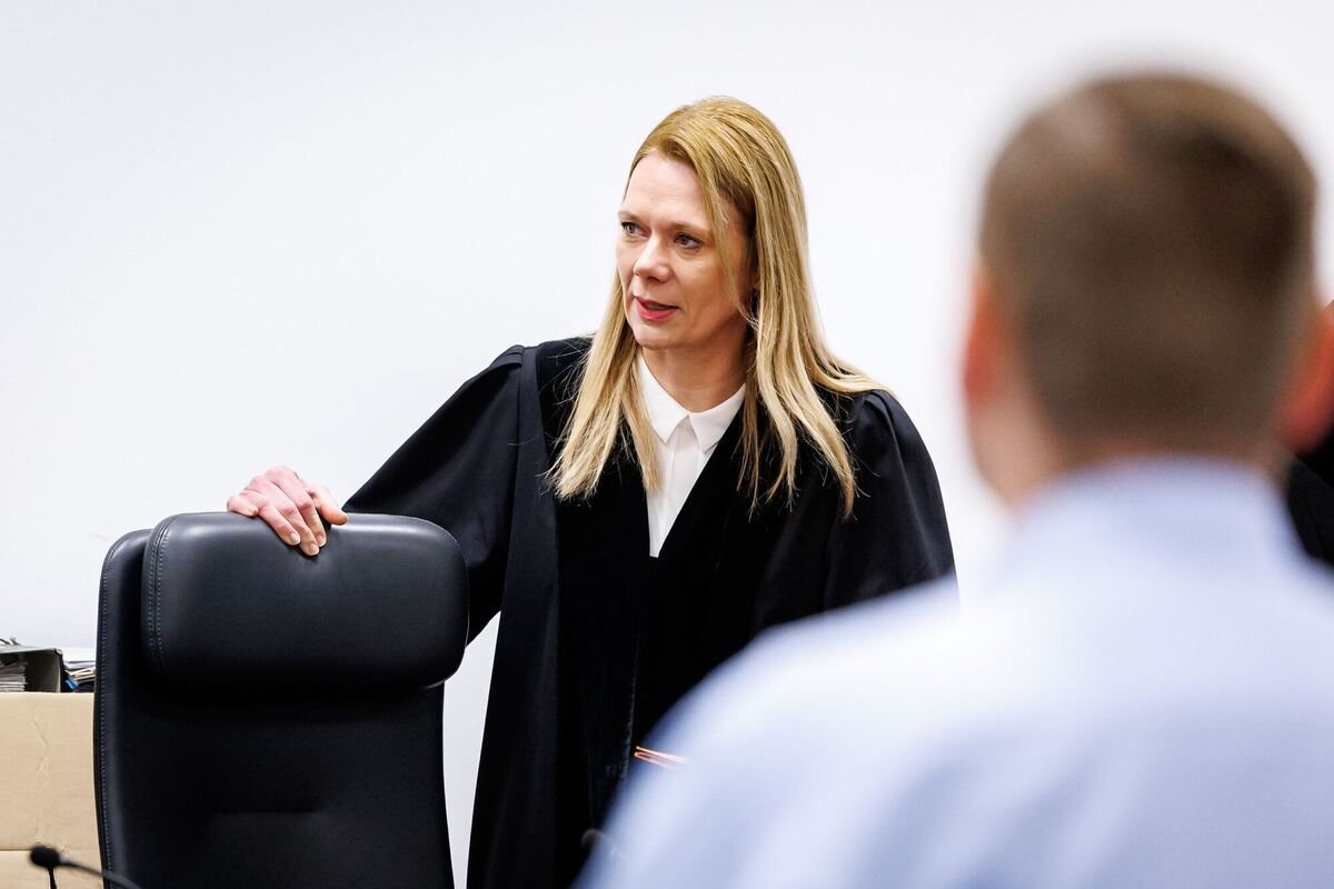 Prozess um Betrug mit Schutzmasken in der Corona-Krise Prozess um Betrug mit Schutzmasken in der Corona-Krise