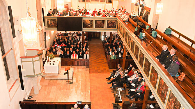 Sehr gut besucht war der elfte Blaulicht-Gottesdienst in Walddorf.