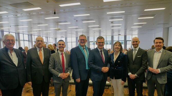 Starker Andrang, wenn auch nicht ganz volles »Weißes Haus« beim CDU-Neujahrsempfang:  von links Andreas vom Scheidt, Prof. Ferdi