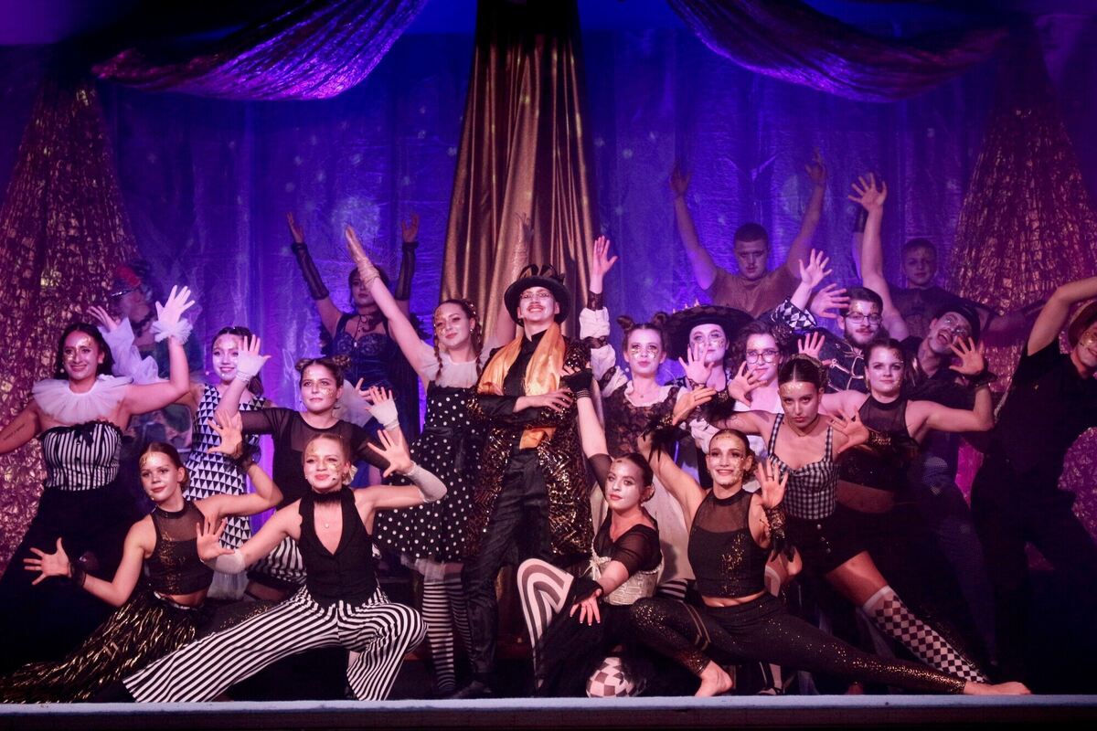 tanzgruppe-foto-jürgen-spiess