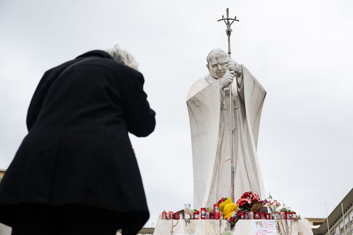 Papst Franziskus im Krankenhaus