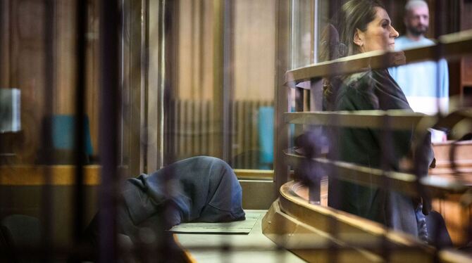 Prozess um Mord an Frau und Kindern