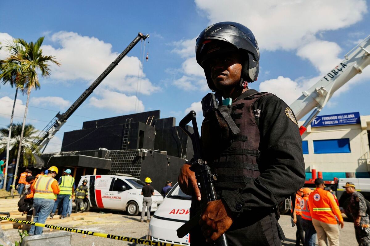 Disco-Dach Einsturz in Santo Domingo Disco-Dach Einsturz in Santo Domingo