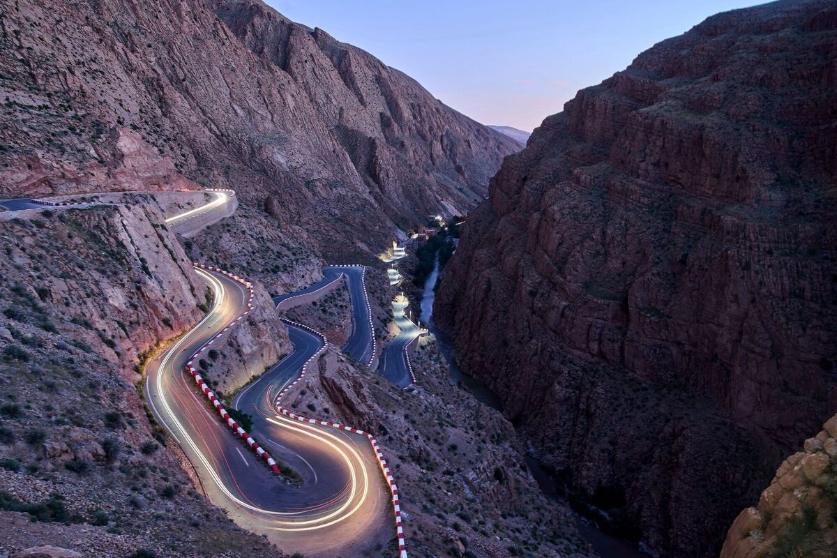 Marokko - Fahrt über enge Kurven Marokko - Fahrt über enge Kurven