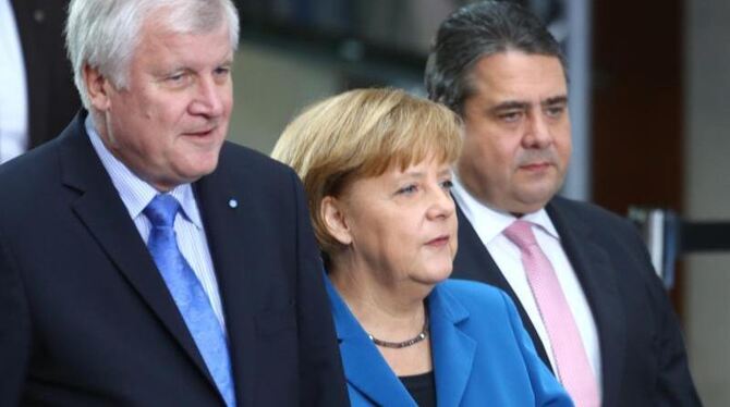 Die Parteivorsitzenden von CSU, CDU und SPD: Horst Seehofer (v.l.), Angela Merkel und Sigmar Gabriel. Foto: Hannibal Hanschke